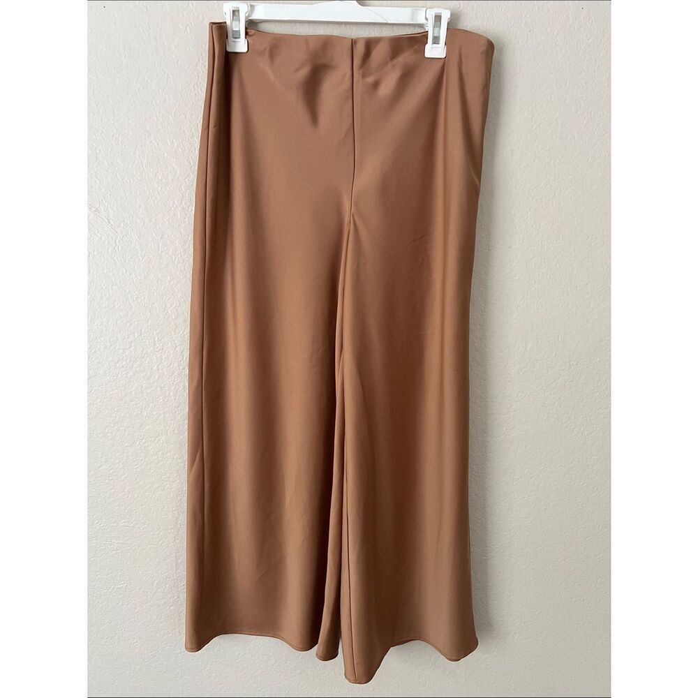 Like New! JOIE Wide Leg Brown Satin Palazzo Pull On Capri Pants in Size  10